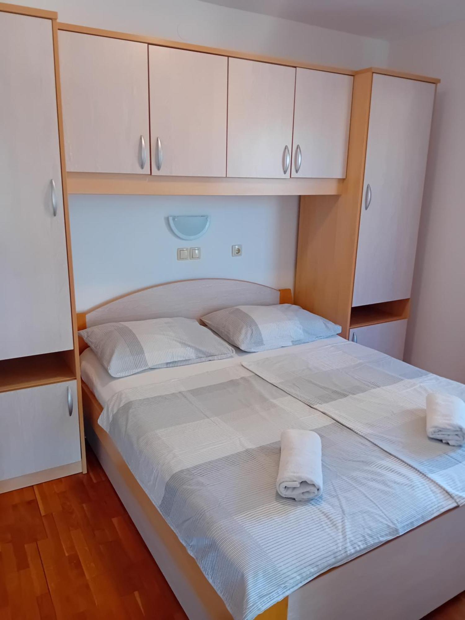 Apartmani Ana I Predrag Lopar Rom bilde