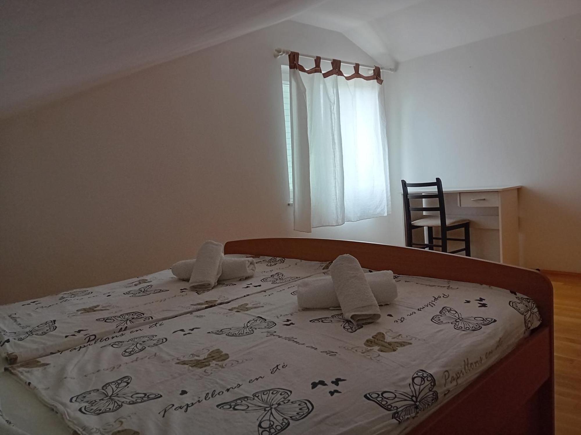 Apartmani Ana I Predrag Lopar Rom bilde